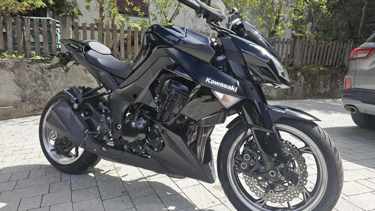 Kawasaki Z 1000 (2010 - 13)  (7)