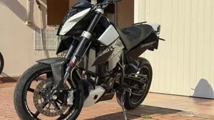 KTM 690 Duke (2007 - 09)  (2)