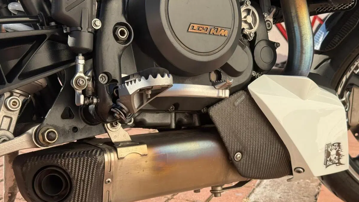 KTM 690 Duke (2007 - 09)  (7)