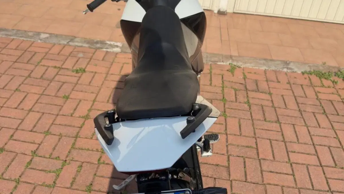 KTM 690 Duke (2007 - 09)  (11)
