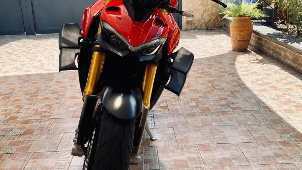 Ducati Streetfighter V4 S (2023 - 24)  (3)