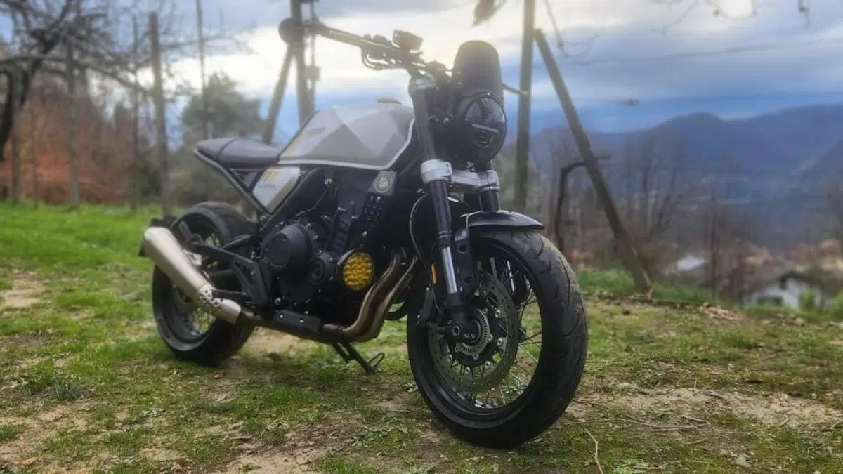 Brixton Motorcycles Crossfire 500 (2021 - 25)  (4)