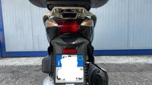 Honda SH 300 i (2006 - 10)  (5)