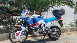 Honda   (4)