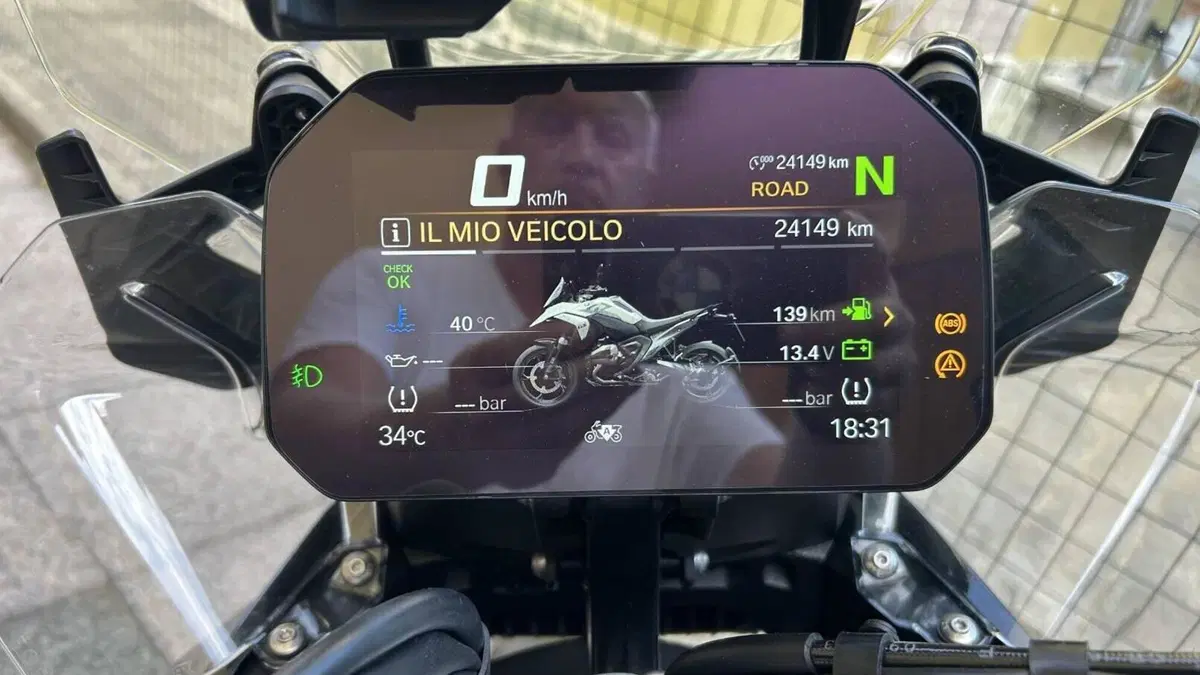 Bmw R 1300 GS Triple Black (2023 - 26)  (6)