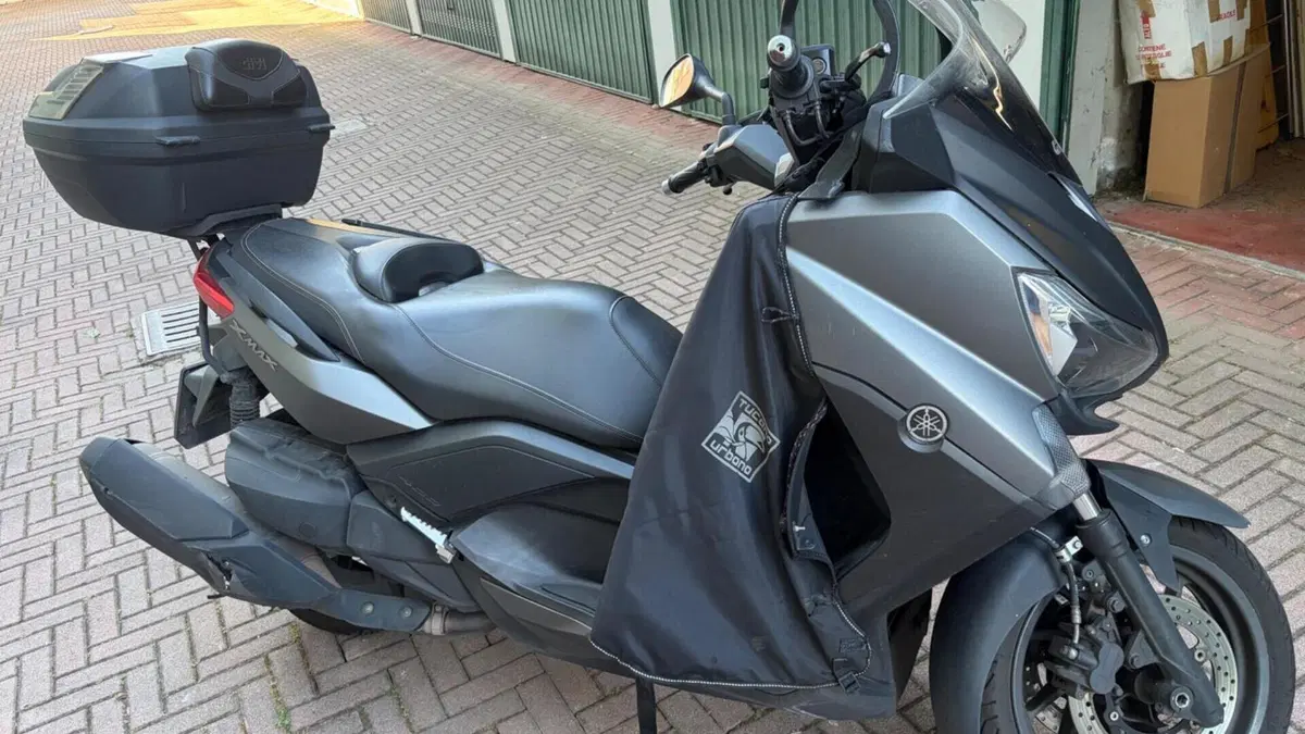 Yamaha X-Max 400 (2013 - 16)  (2)