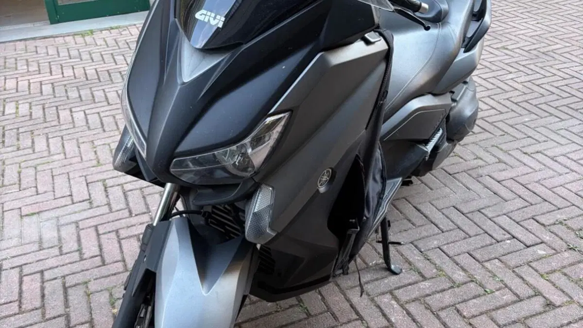 Yamaha X-Max 400 (2013 - 16)  (3)