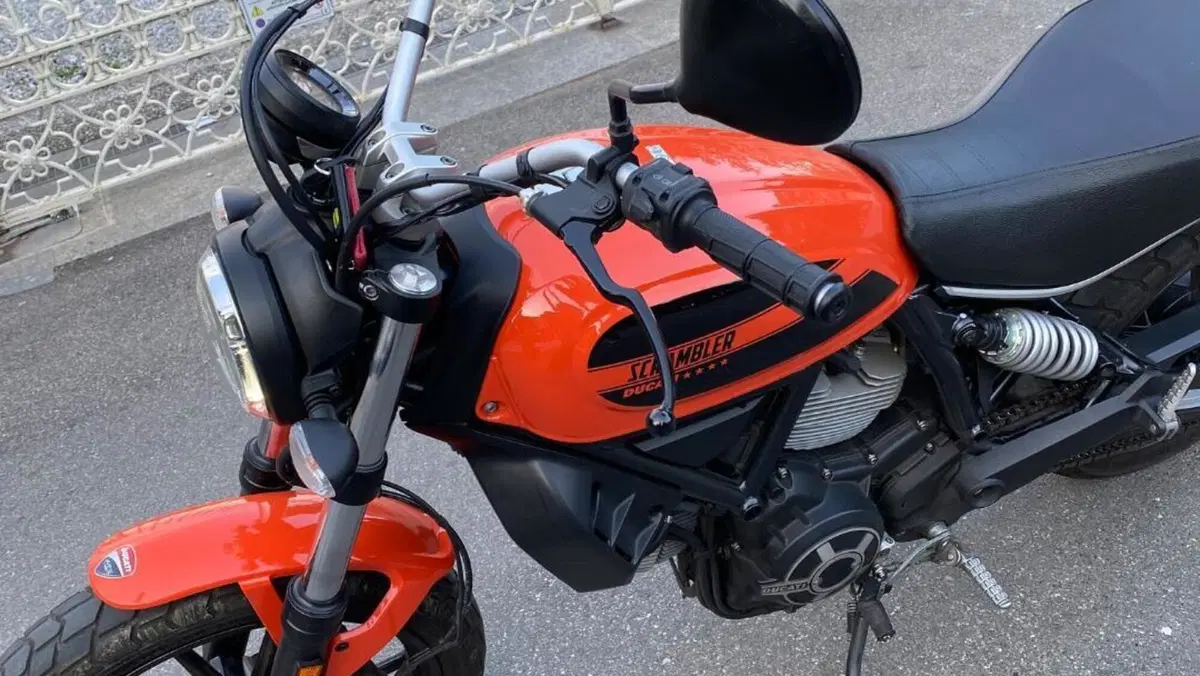 Ducati Scrambler 400 Sixty 2 (2016 - 21)  (9)