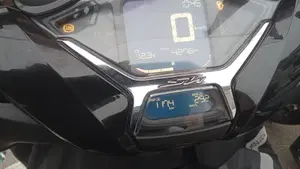 Honda SH 150i Sport (2024 - 25)  (2)