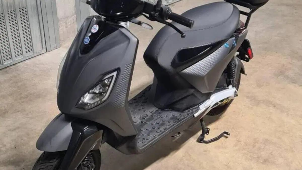 Piaggio 1 Active (2022 - 26)  (2)