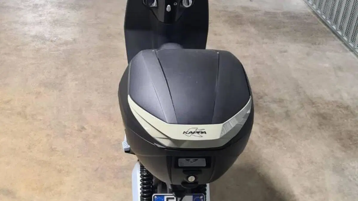 Piaggio 1 Active (2022 - 26)  (3)