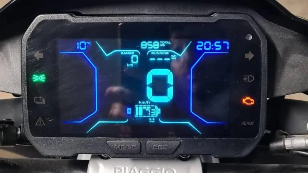 Piaggio 1 Active (2022 - 26)  (6)