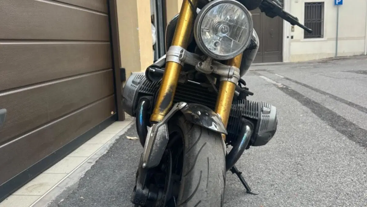 Bmw R nineT 1200 (2014 - 16)  (2)