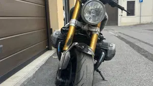 Bmw R nineT 1200 (2014 - 16)  (2)