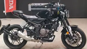 Voge Trofeo 300AC (2021 - 26) 
