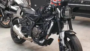 Voge Trofeo 300AC (2021 - 26)  (2)