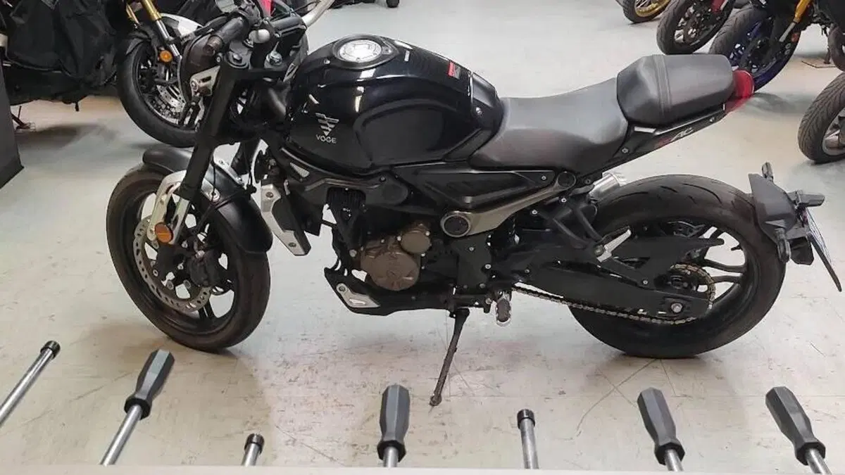 Voge Trofeo 300AC (2021 - 26)  (6)