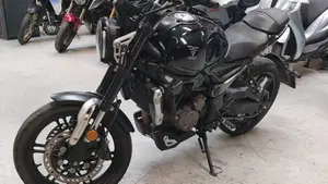 Voge Trofeo 300AC (2021 - 26)  (7)