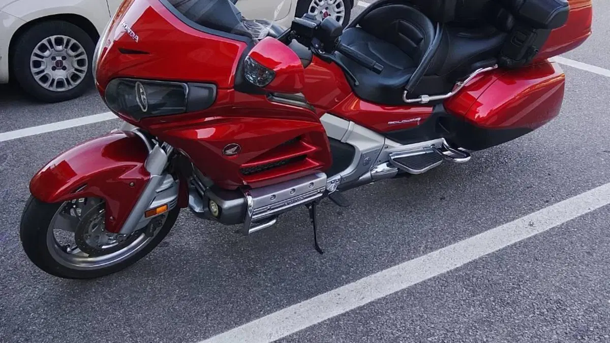 Honda GL 1800 Gold Wing (2012 - 17)  (6)