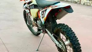 KTM 300 EXC (2025)  (4)