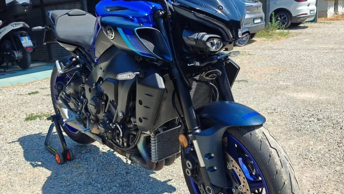 Yamaha MT-10 (2022 - 26)  (3)