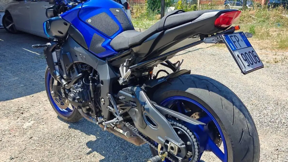 Yamaha MT-10 (2022 - 26)  (5)