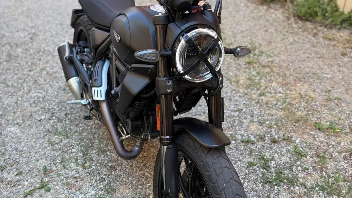 Ducati Scrambler 800 Icon Dark (2025 - 26) 