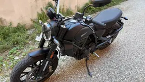 Ducati Scrambler 800 Icon Dark (2025 - 26)  (2)