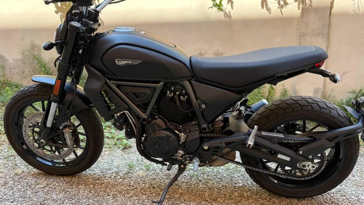 Ducati Scrambler 800 Icon Dark (2025 - 26)  (3)