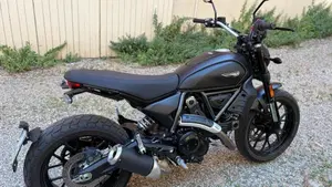 Ducati Scrambler 800 Icon Dark (2025 - 26)  (5)