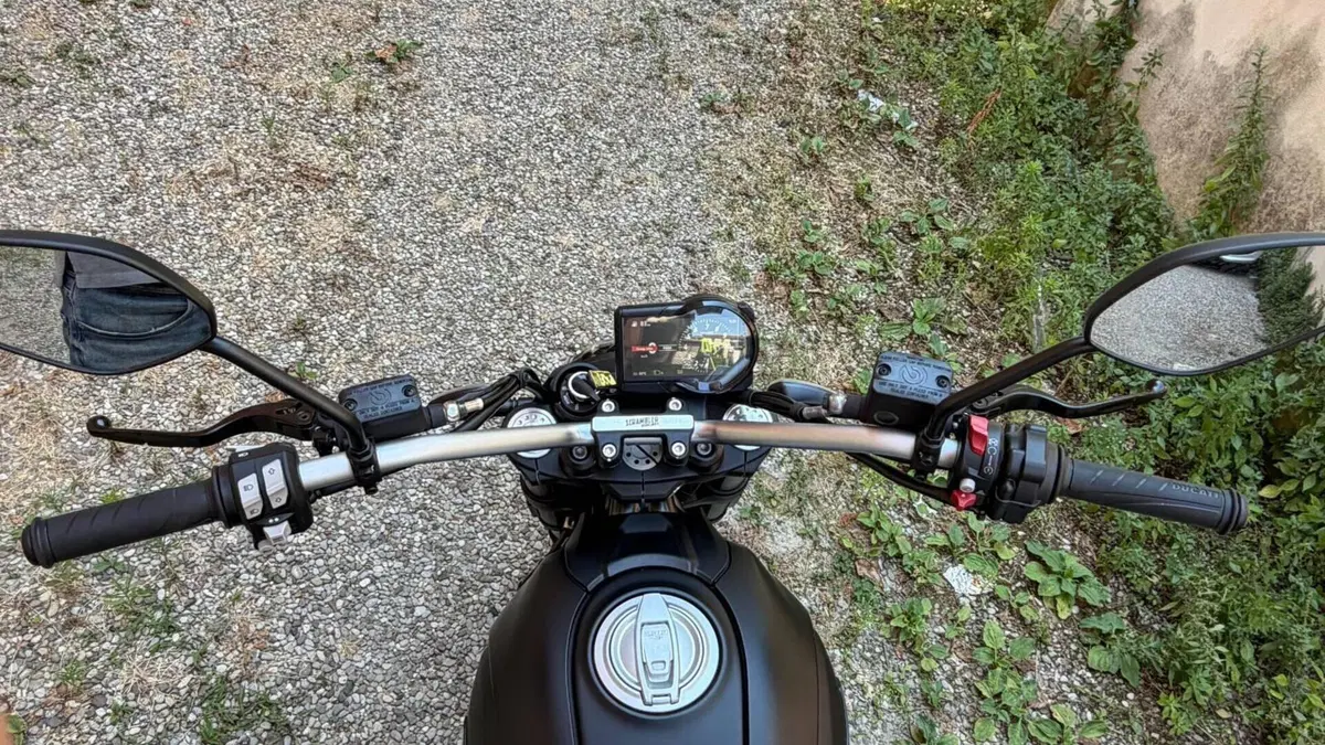 Ducati Scrambler 800 Icon Dark (2025 - 26)  (7)