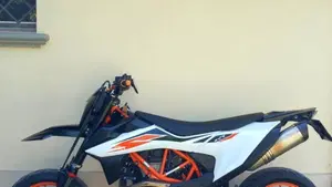 KTM 690 SMC R (2019 - 20)  (2)