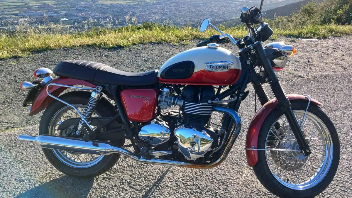 Triumph Bonneville T100 (2008 - 16) 