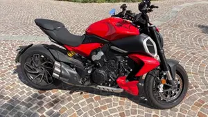Ducati Diavel V4 (2023 - 26)  (3)