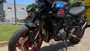 Triumph Trident 660 Triple Tribute Edition (2025 - 26)  (4)