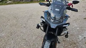 CFMOTO 800MT Sport (2022 - 26)  (4)