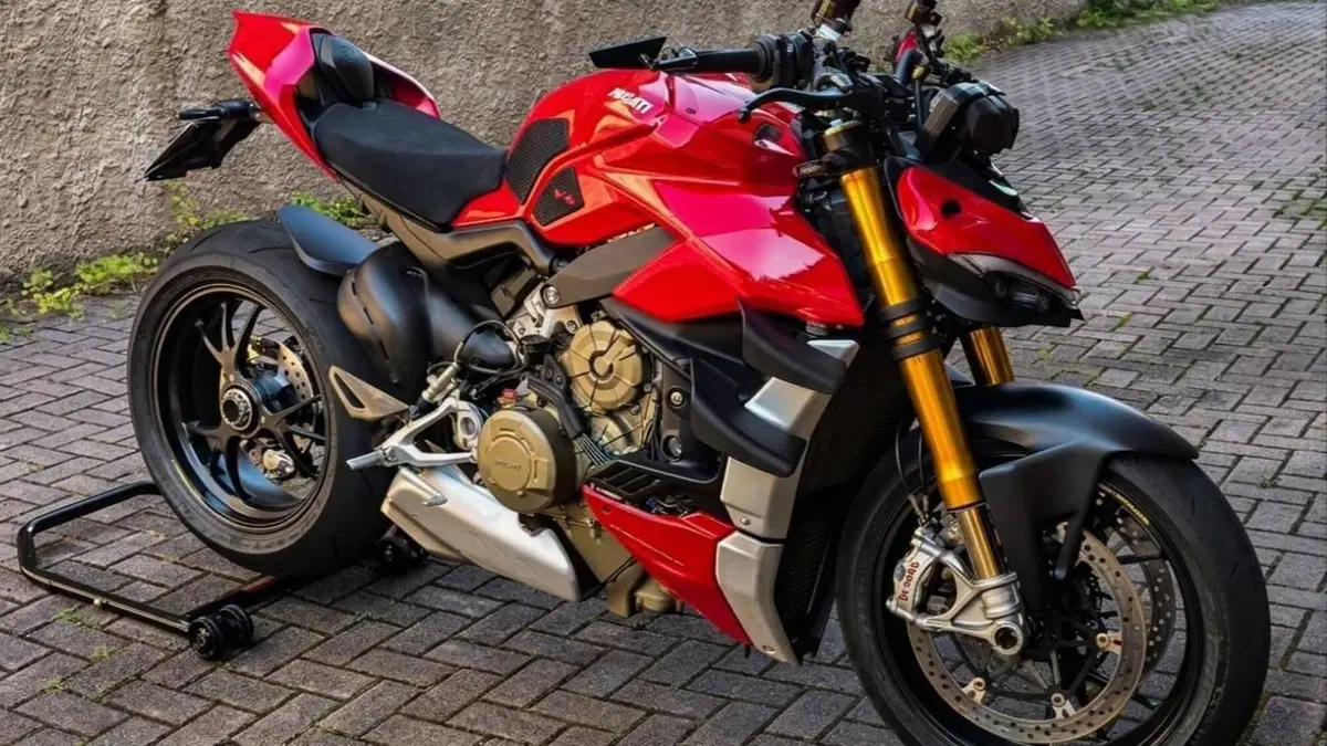 Ducati Streetfighter V4 1100 S (2020) 