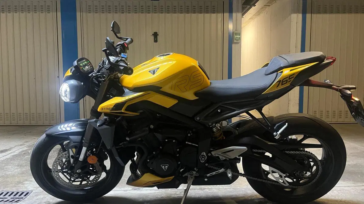 Triumph Street Triple 765 RS (2023 - 26) 