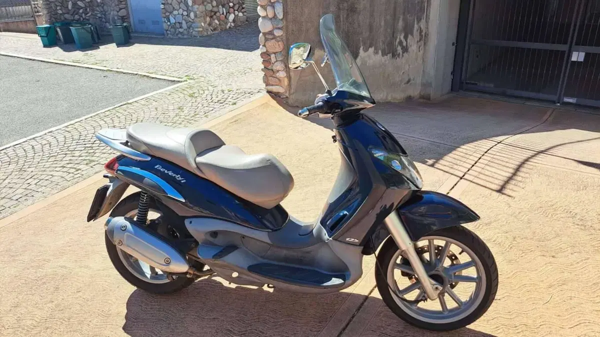 Piaggio Beverly 125 (2002 - 06)  (2)