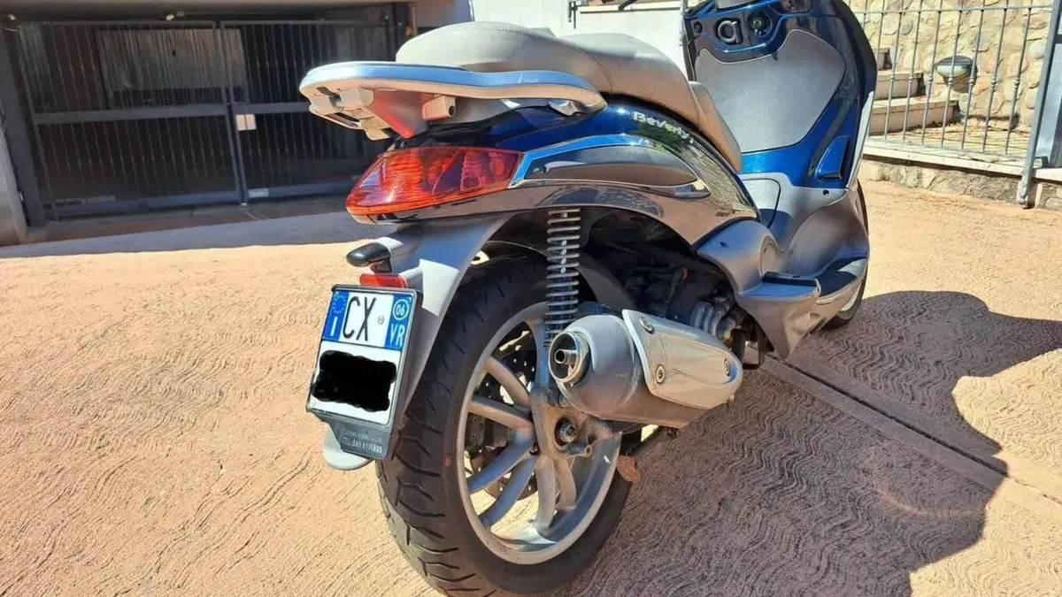 Piaggio Beverly 125 (2002 - 06)  (3)