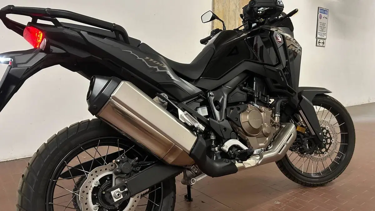 Honda Africa Twin CRF 1100L ES (2024 - 26)  (2)