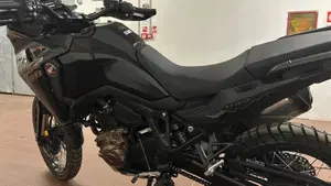 Honda Africa Twin CRF 1100L ES (2024 - 26)  (5)