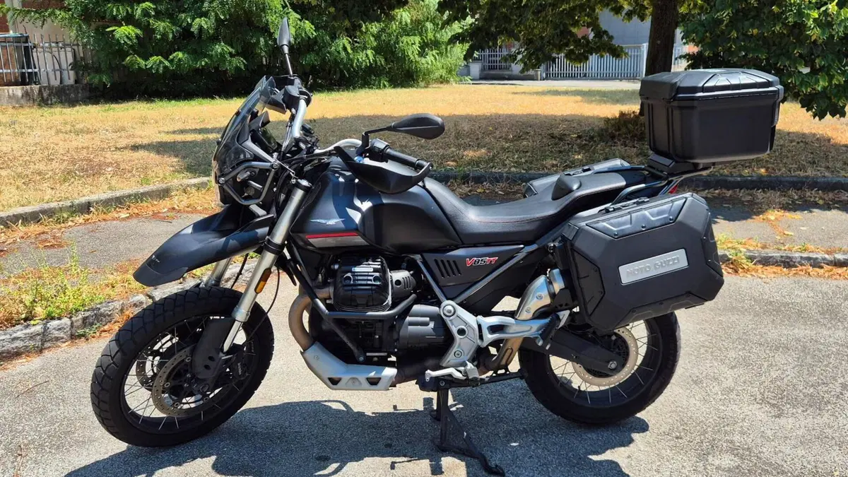 Moto Guzzi V85 TT (2021 - 23) 