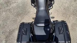 Moto Guzzi V85 TT (2021 - 23)  (5)