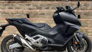 Honda Forza 750 DCT Urban (2021 - 24)  (3)