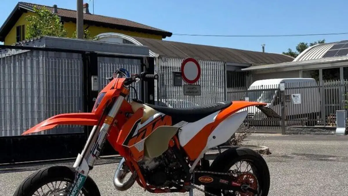 KTM 125 EXC Six Days (2015)  (3)