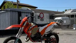 KTM 125 EXC Six Days (2015)  (3)