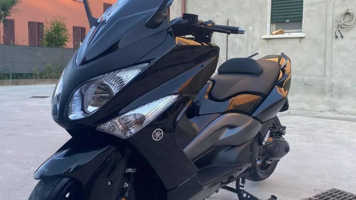 Yamaha T-Max 500 (2008 - 12)  (2)