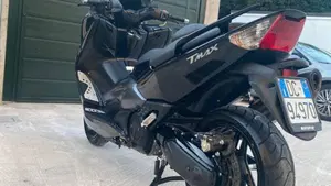 Yamaha T-Max 500 (2008 - 12)  (3)