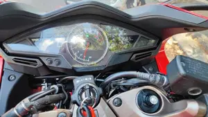 Honda VFR 800 F (2014 - 16)  (5)